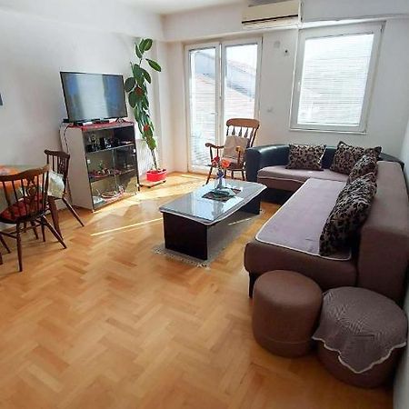 Crypto Apartment Szkopje Kültér fotó