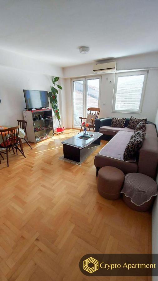 Crypto Apartment Szkopje Kültér fotó